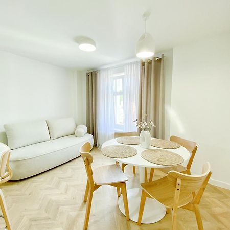 Apartament Bialy Jelenia Gora Exterior photo